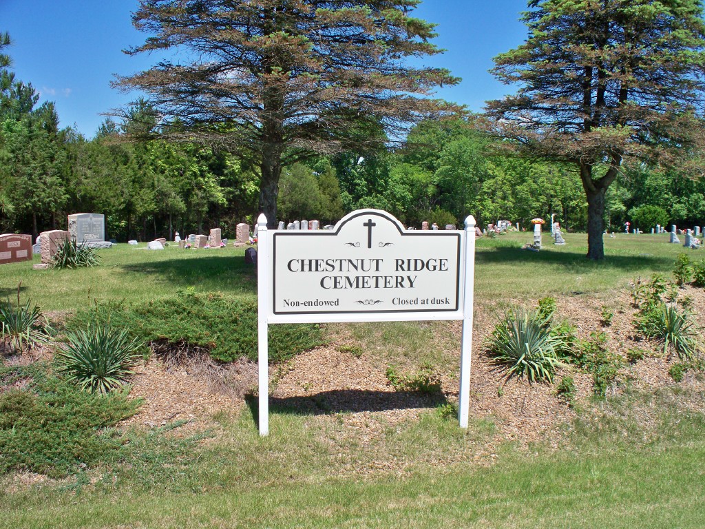 chestnut_ridge_sign.jpg (446781 bytes)