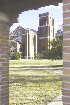 first_congregational_church_bt.jpg (20935 bytes)