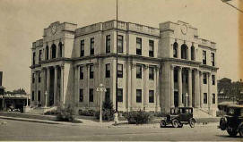 courthouse_farm.jpg
                      (12127 bytes)