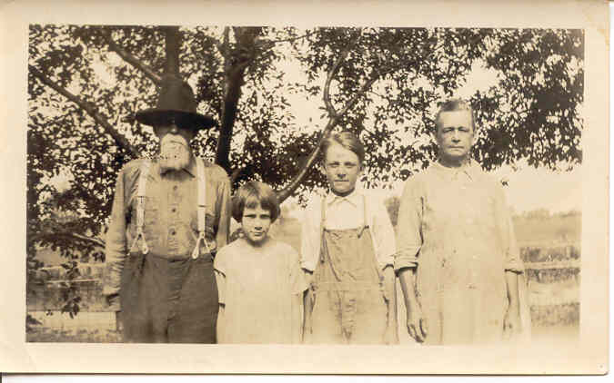 wm_caroline_grandkids.jpg (37566 bytes)