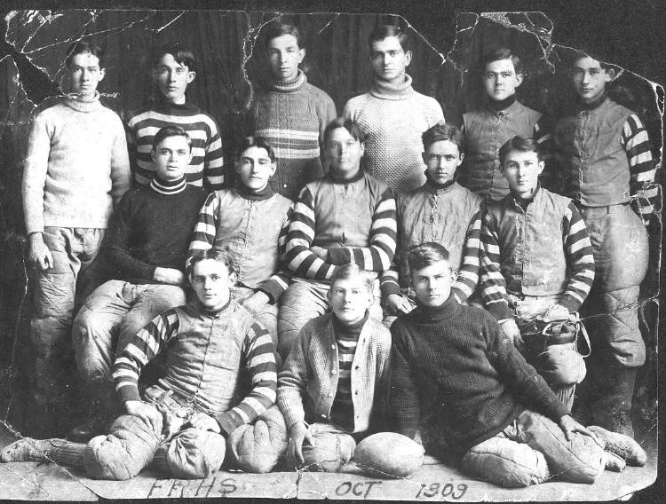1909_fbteam_frhs.jpg (105118 bytes)