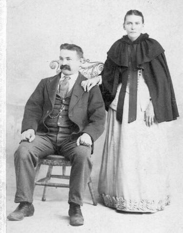 louis_matilda_marchand1.jpg (28157 bytes)