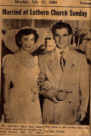 smith_twomey_wedding.jpg (44032 bytes)