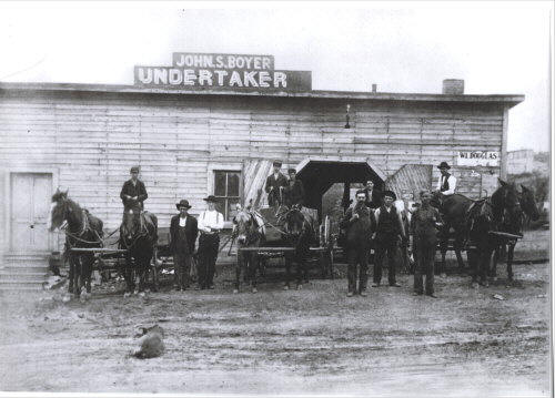 js_boyer_undertaker.jpg (38941 bytes)